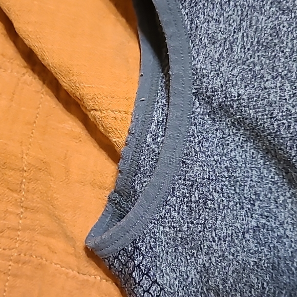 Puma high neck sports bra size small - Picture 4 of 8